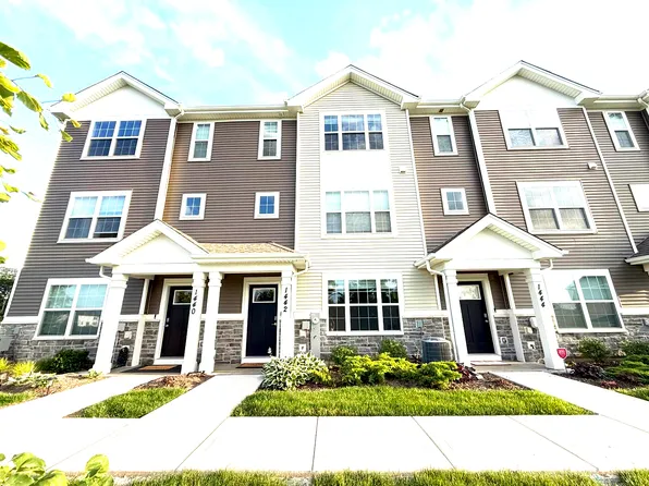 1442 Yosemite Way, Pingree Grove, IL