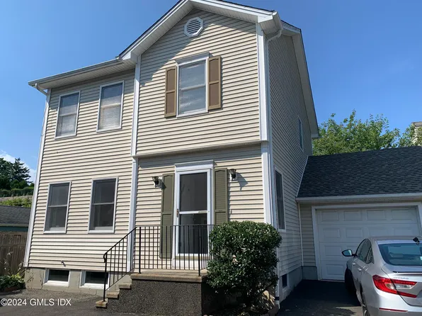 40 Woodland Dr #C, Greenwich, CT 06830