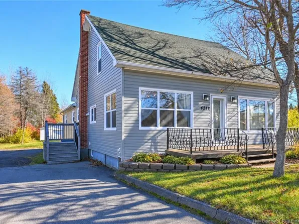 4248 Principale St, Tracadie, NB E1X 1B9
