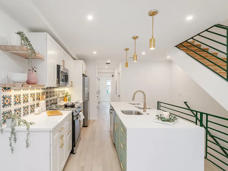 1627 Fontain St #PENTHOUSE — Photo 22