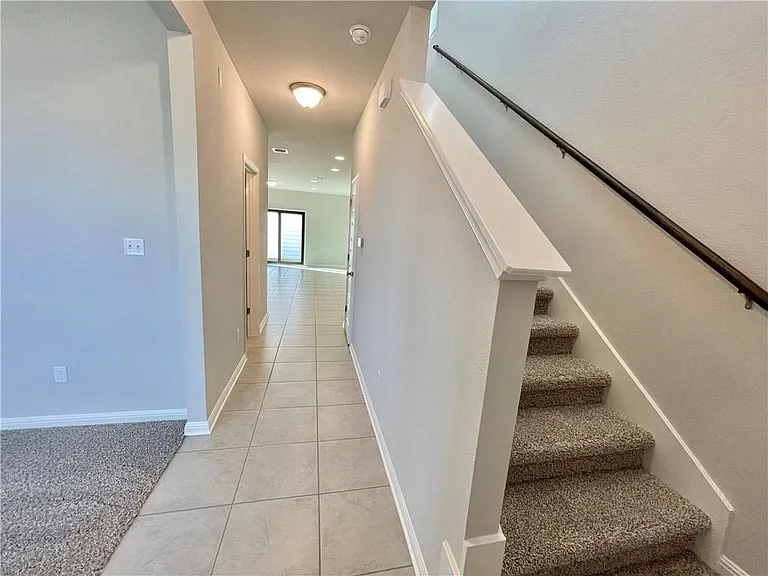 2040 Arendale Dr — Photo 24