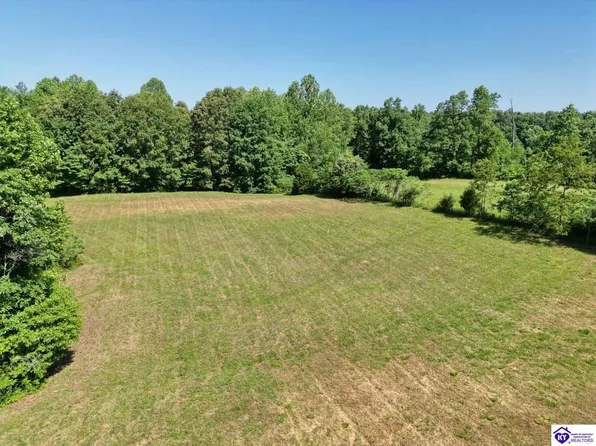 609 Langley Dr, Big Clifty, KY 42712