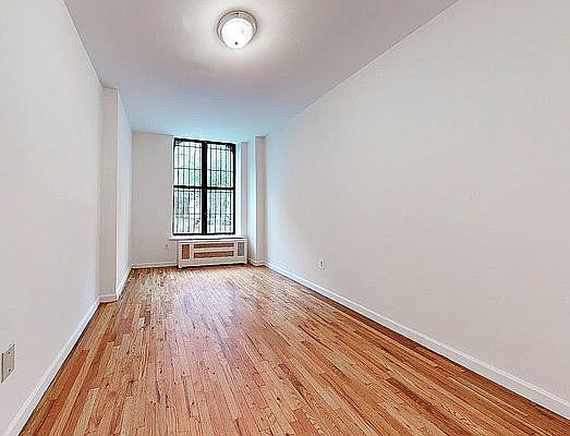 2nd image of 107 W 113th St #1AA