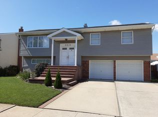 2910 Mandalay Beach Rd, Wantagh, NY 11793