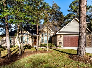 1904 E Lake Dr, Huntsville, TX 77340