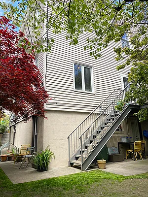 Sold by Corcoran | media 32
