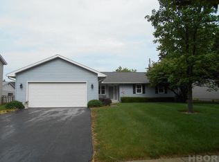 2808 High Point Ln, Findlay, OH 45840