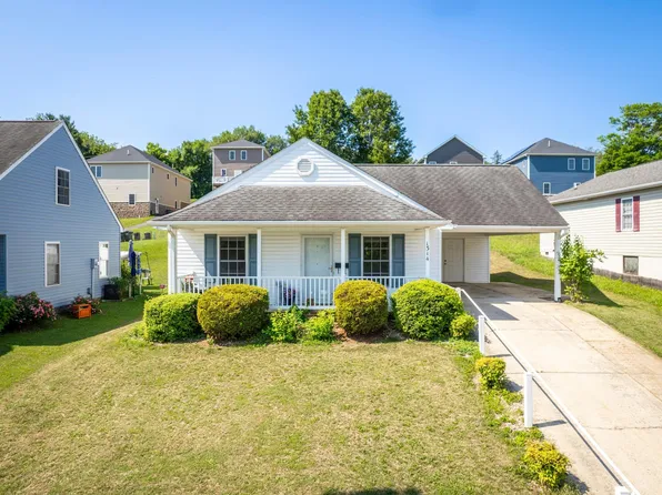 1314 3rd St, Waynesboro, VA 22980
