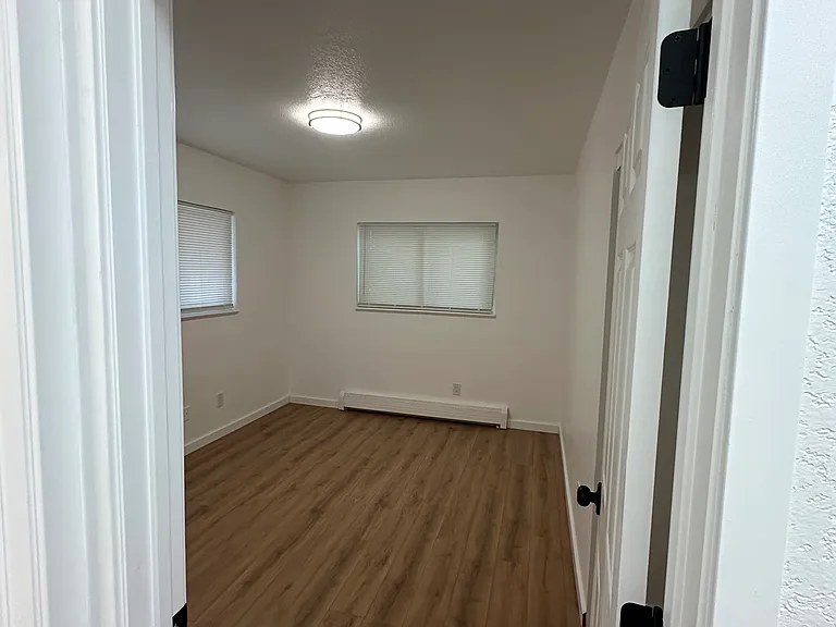 4520 Holland St — Photo 15