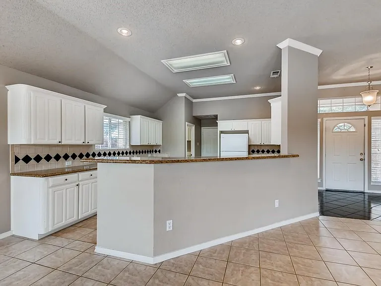 5930 River Bend Dr — Photo 17