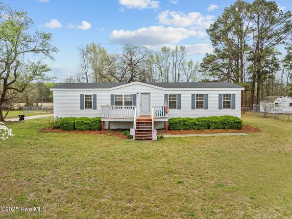 2520 Pine Water Lane, Greenville, NC 27834