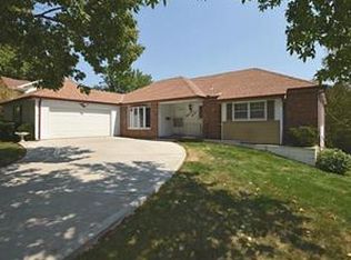 6111 N Karen Rd, Kansas City, MO 64151