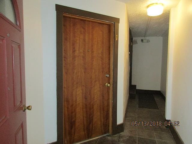 Entrance into building