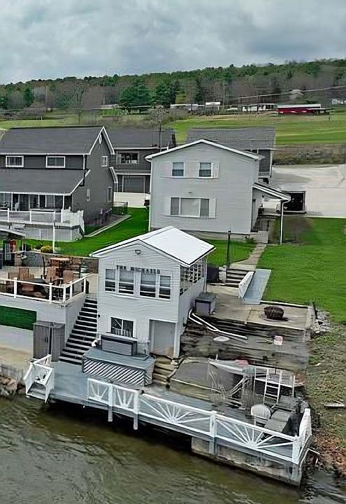 1st image of 4190 Shorewood Dr