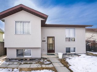 244 N Faldale Clos NE, Calgary, AB T3J1V9