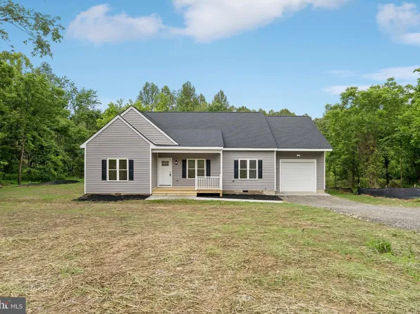 425 Palomino Dr, Louisa, VA 23093