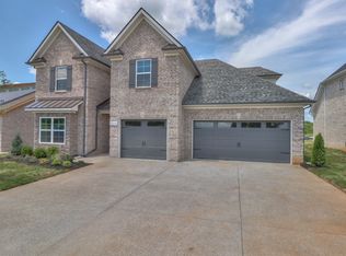 2218 Rockweather Dr, Murfreesboro, TN 37128