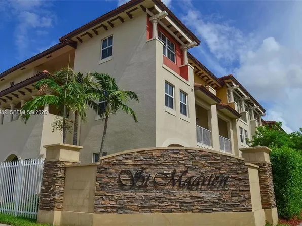 8960 NW 97th Ave APT 212, Doral, FL 33178