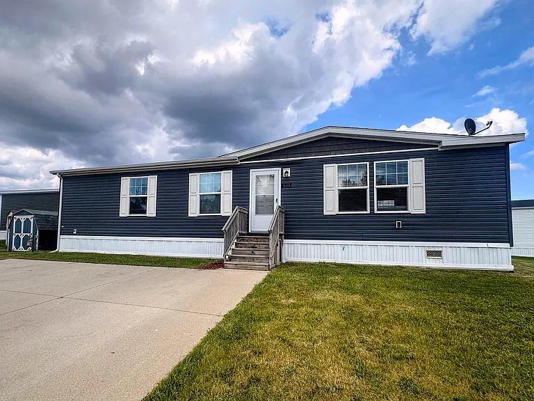 Hunters Glen — Photo 25