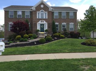 516 Blue Ridge Dr, Coraopolis, PA 15108