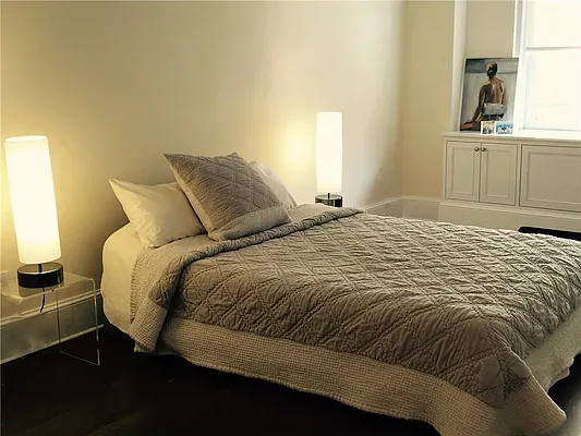 Rented by R New York | media 59