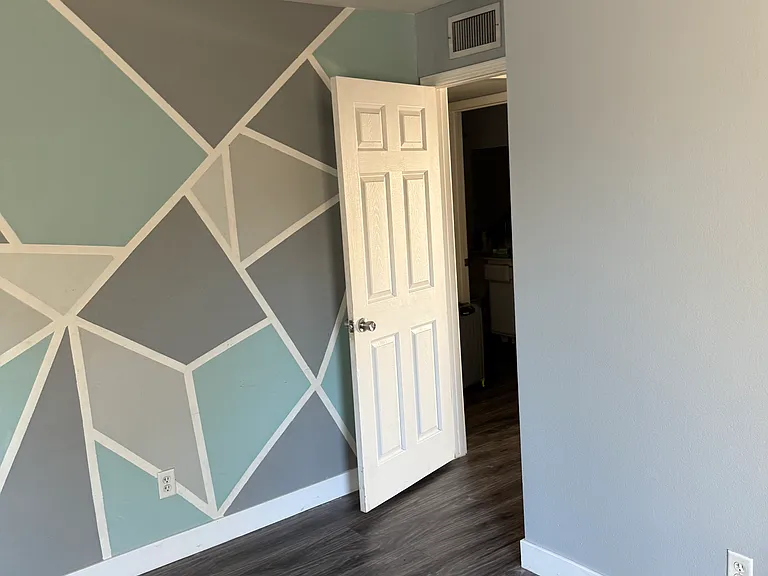 1775 Ohio Ave #212 — Photo 1