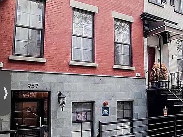 957 Kent Ave #3H — Photo 8