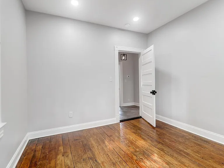 167 Fishburne St — Photo 20