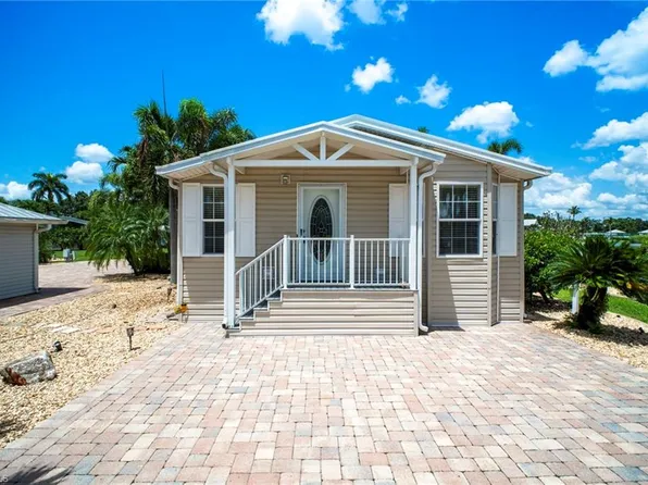 10081 Willowood DR, FORT MYERS, FL 33905