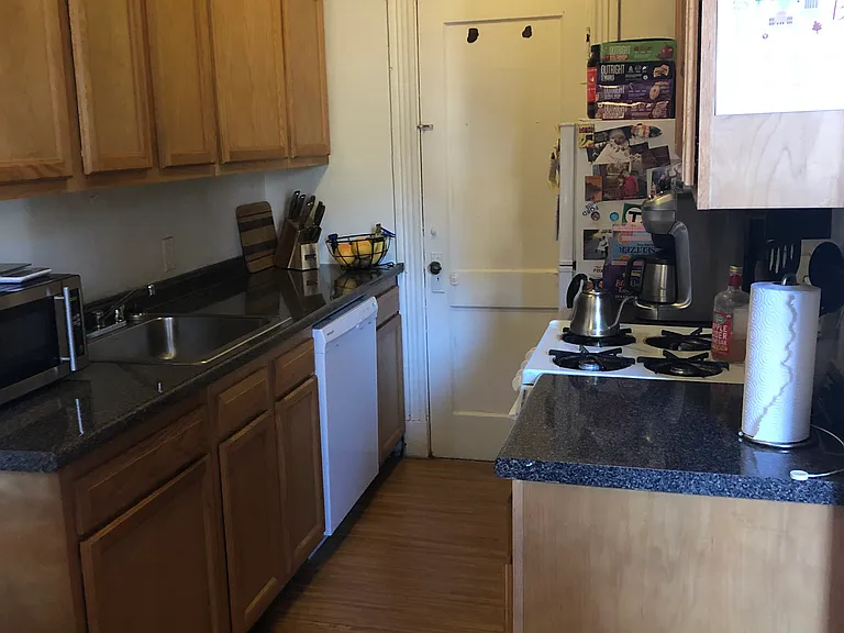 235 Park Dr #15 — Photo 5