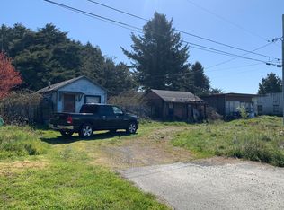 1625 Letz Ln, McKinleyville, CA 95519