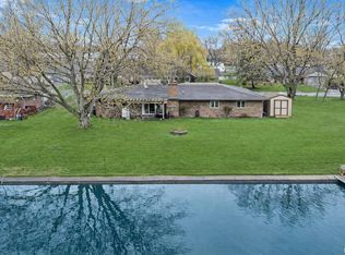 2204 Bluewater Dr, Warsaw, IN 46580