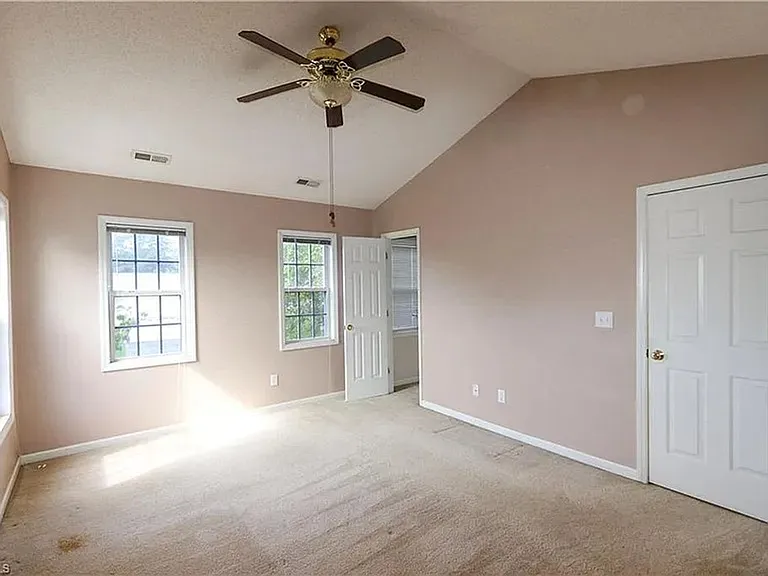 4820 Manteo Ln — Photo 18