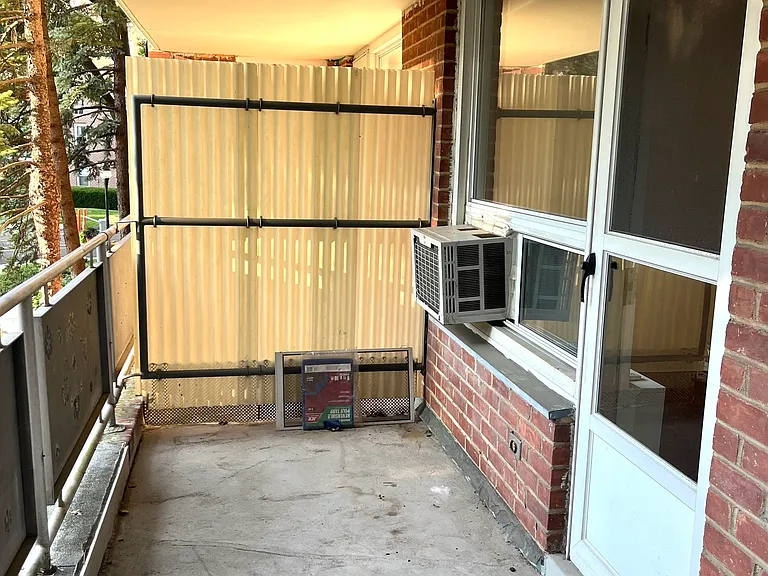 71 Strawberry Hill Ave #217 — Photo 17