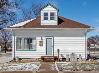 303 15th St, Boone, IA 50036