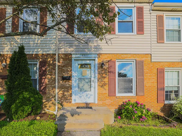 8507 Gradien Dr, Nottingham, MD 21236