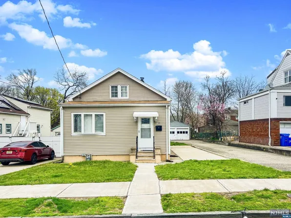199-201 Illinois Ave, Paterson, NJ 07503