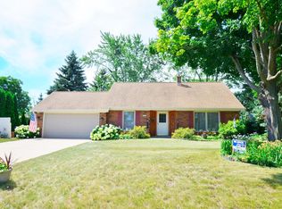 12535 W Euclid Ave, New Berlin, WI 53151
