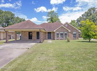 124 Chicory Ln, Lafayette, LA 70506