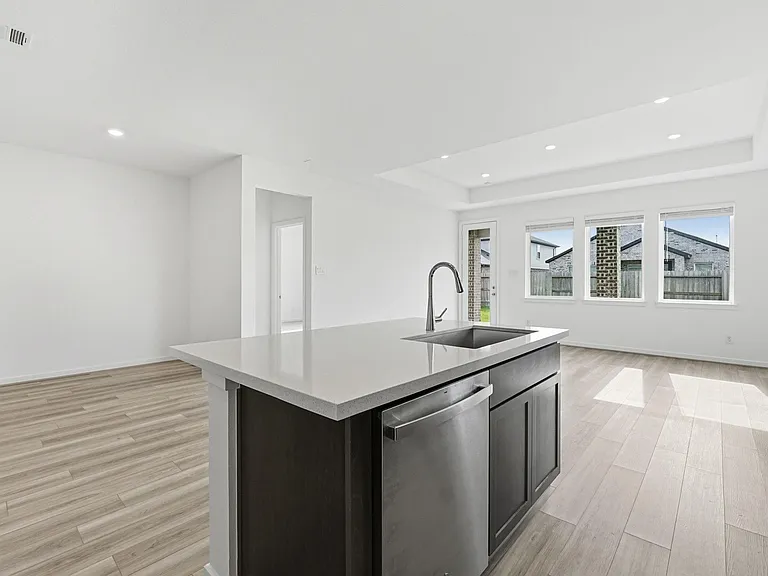9710 Rialto Heights Dr — Photo 11