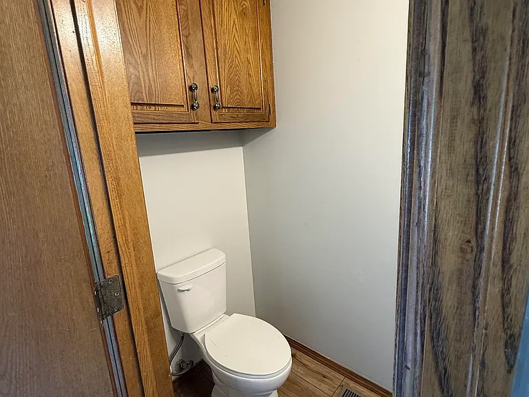 142 E Wood Ave — Photo 4