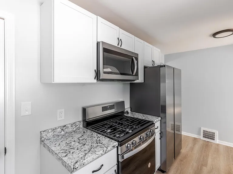 1231 Churchill Rd — Photo 5