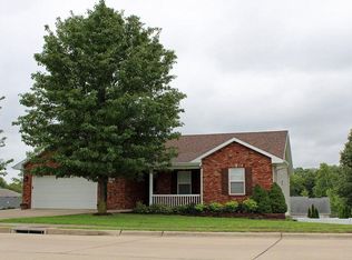 3931 Buckingham Park, Jefferson City, MO 65109