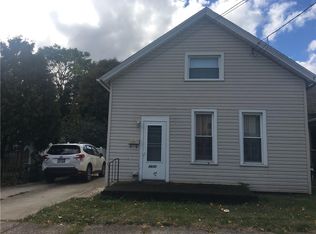 2672 Maple St, Erie, PA 16508