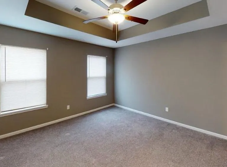 200 SW Laurel Dr #200 SOUTHWEST LAUREL — Photo 7