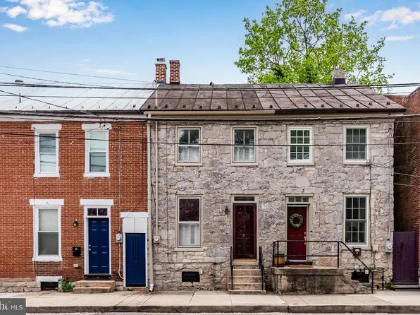19 N East St, Carlisle, PA 17013