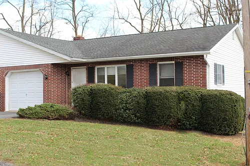 2992 Herrlyn Ct Photo 1