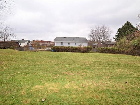 Level back yard for entertaining