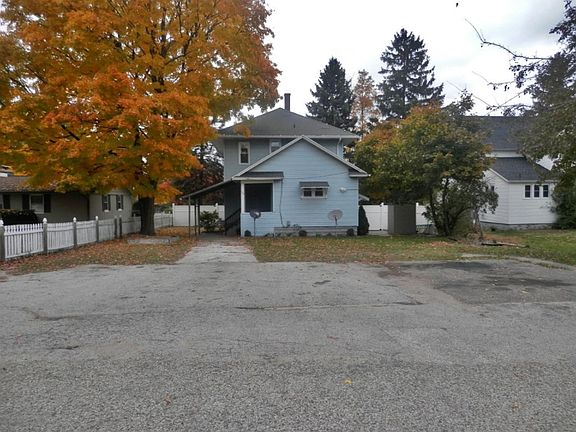 5th image of 720 E Ludington Ave