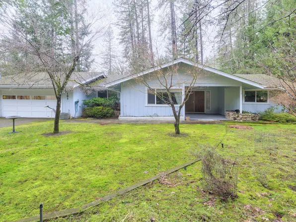 185 Hidden Valley Ln, Rogue River, OR 97537